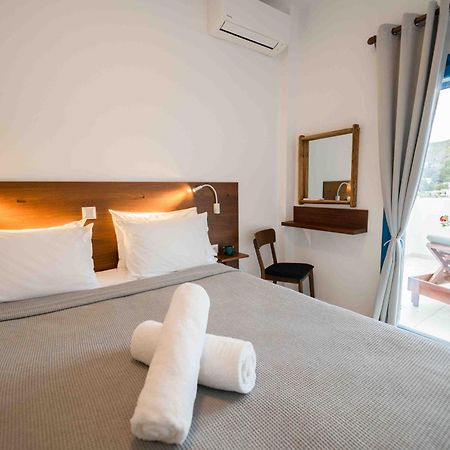 Heliades Suites Pandéli Kültér fotó
